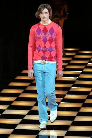 Look 16